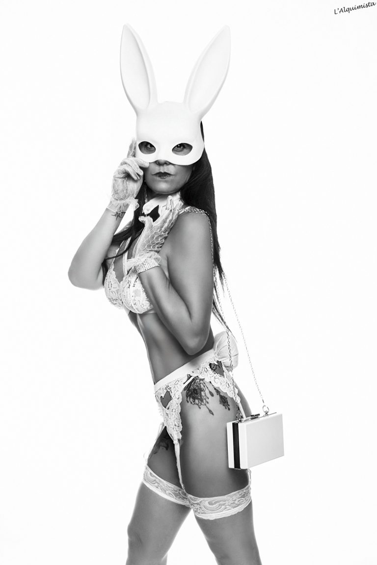 Playboy Bunny deluxe 2022