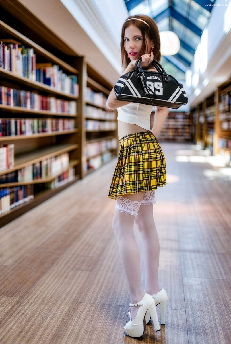 2026_08_23_Vanessa_Sexy_Schoolgirl_0010